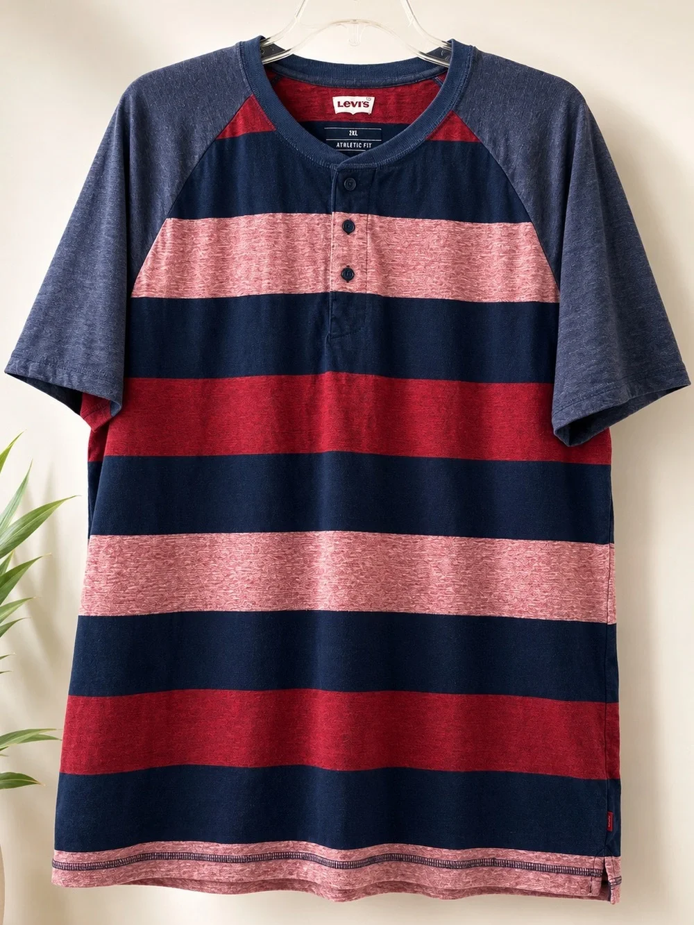 Levi’s 2XL Athletic Fit Henley T-Shirt Red Navy Striped Short Sleeve Casual Tee
